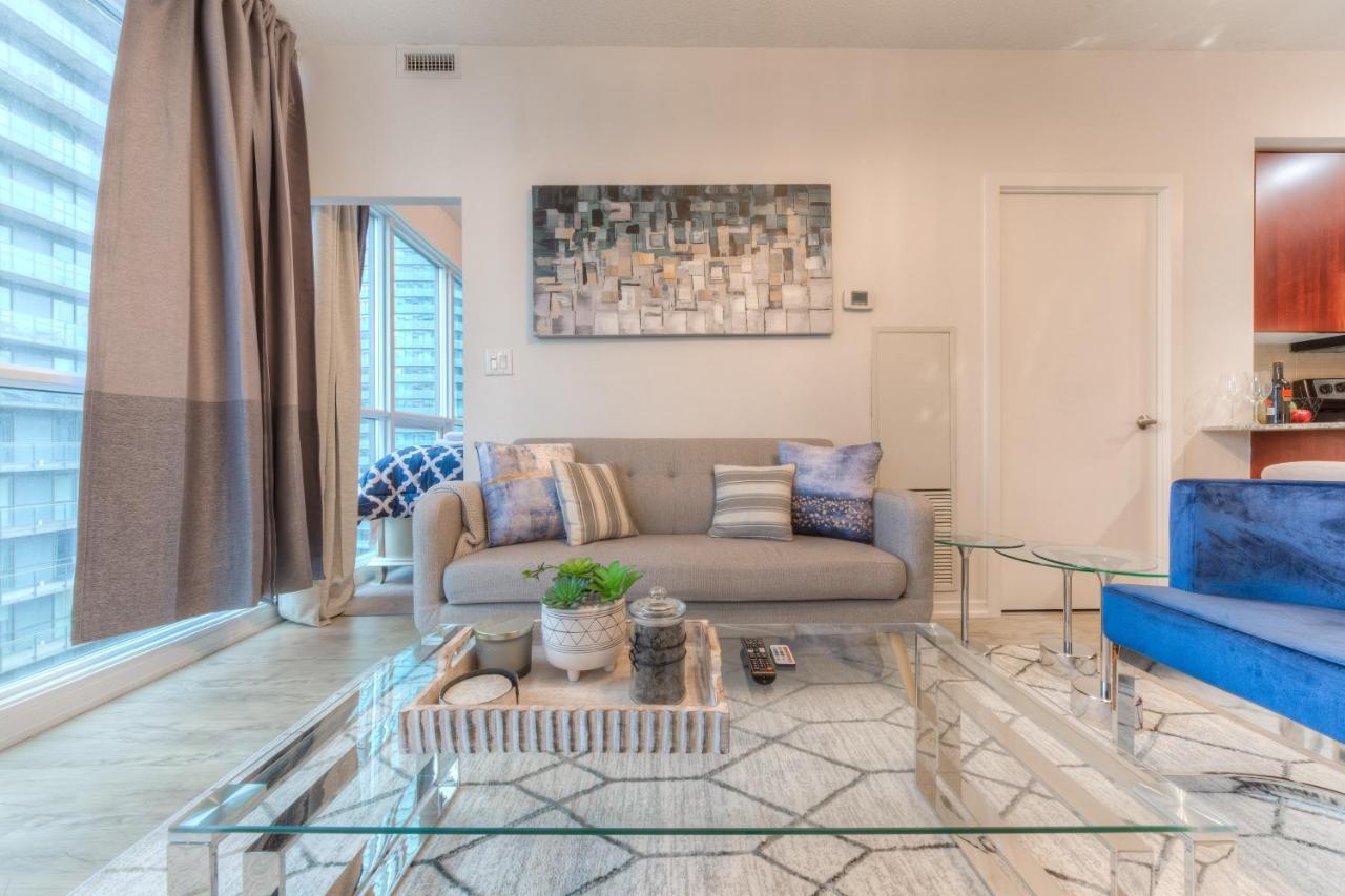 טורונטו Stylish Newly Furnished Condo With Beautiful Lake View מראה חיצוני תמונה