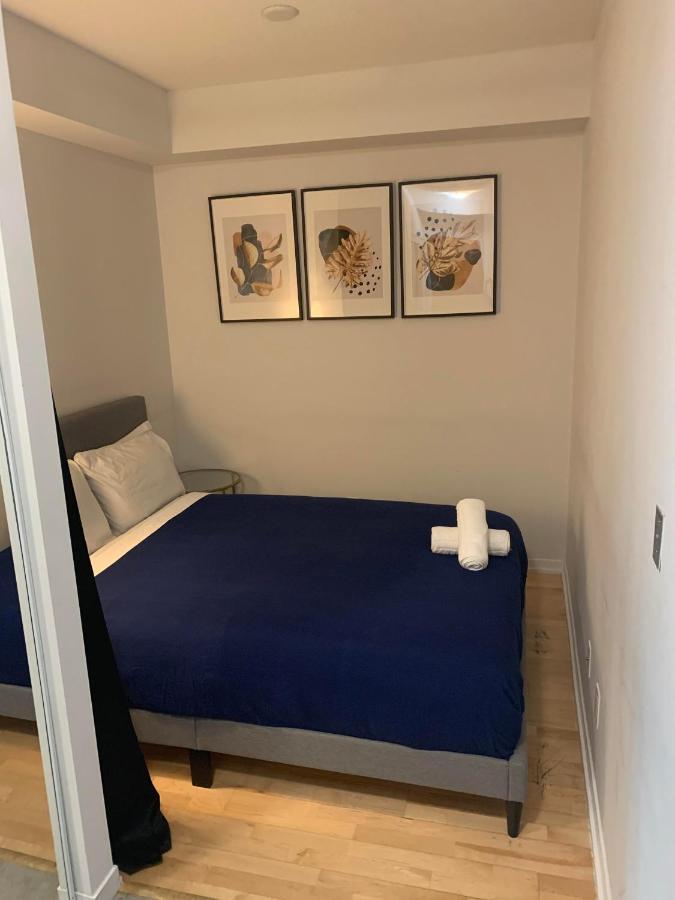 טורונטו Stylish Newly Furnished Condo With Beautiful Lake View מראה חיצוני תמונה